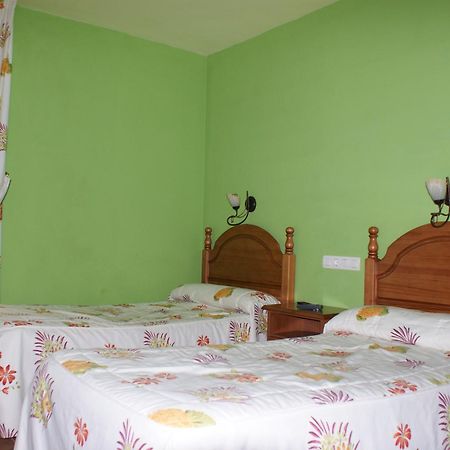 Hostal Carazo Torquemada ภายนอก รูปภาพ