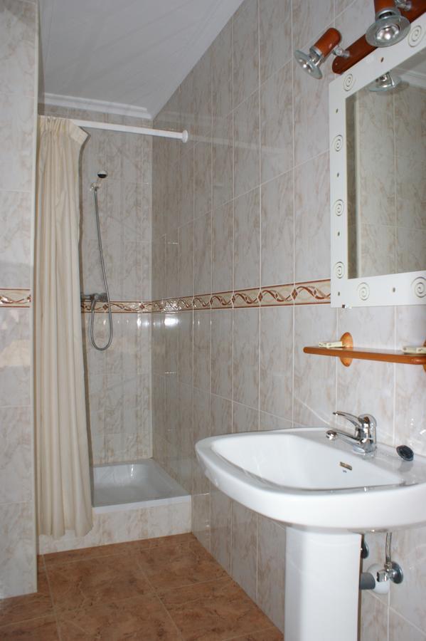 Hostal Carazo Torquemada ภายนอก รูปภาพ