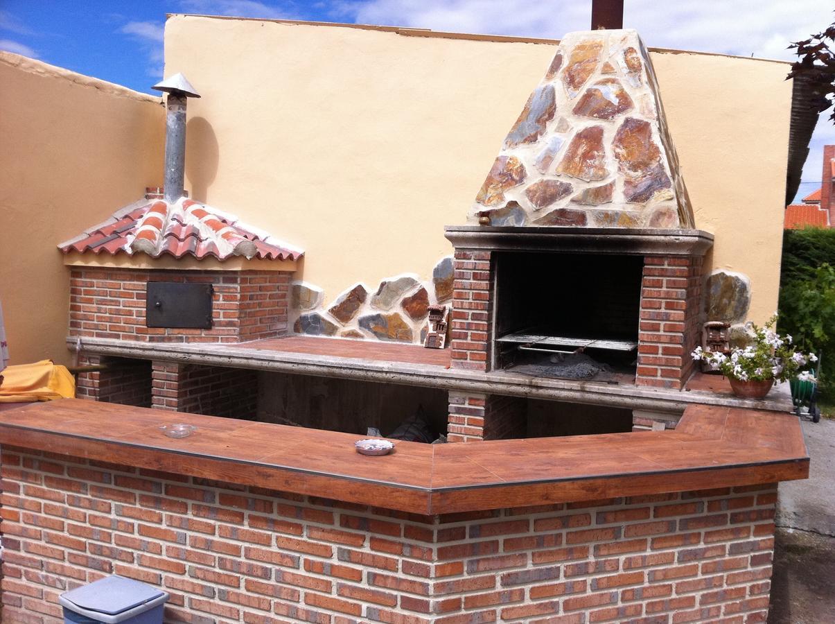 Hostal Carazo Torquemada ภายนอก รูปภาพ